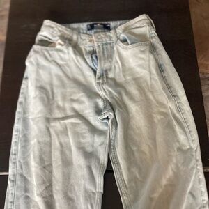 Hollister High Rise Baggy Jeans